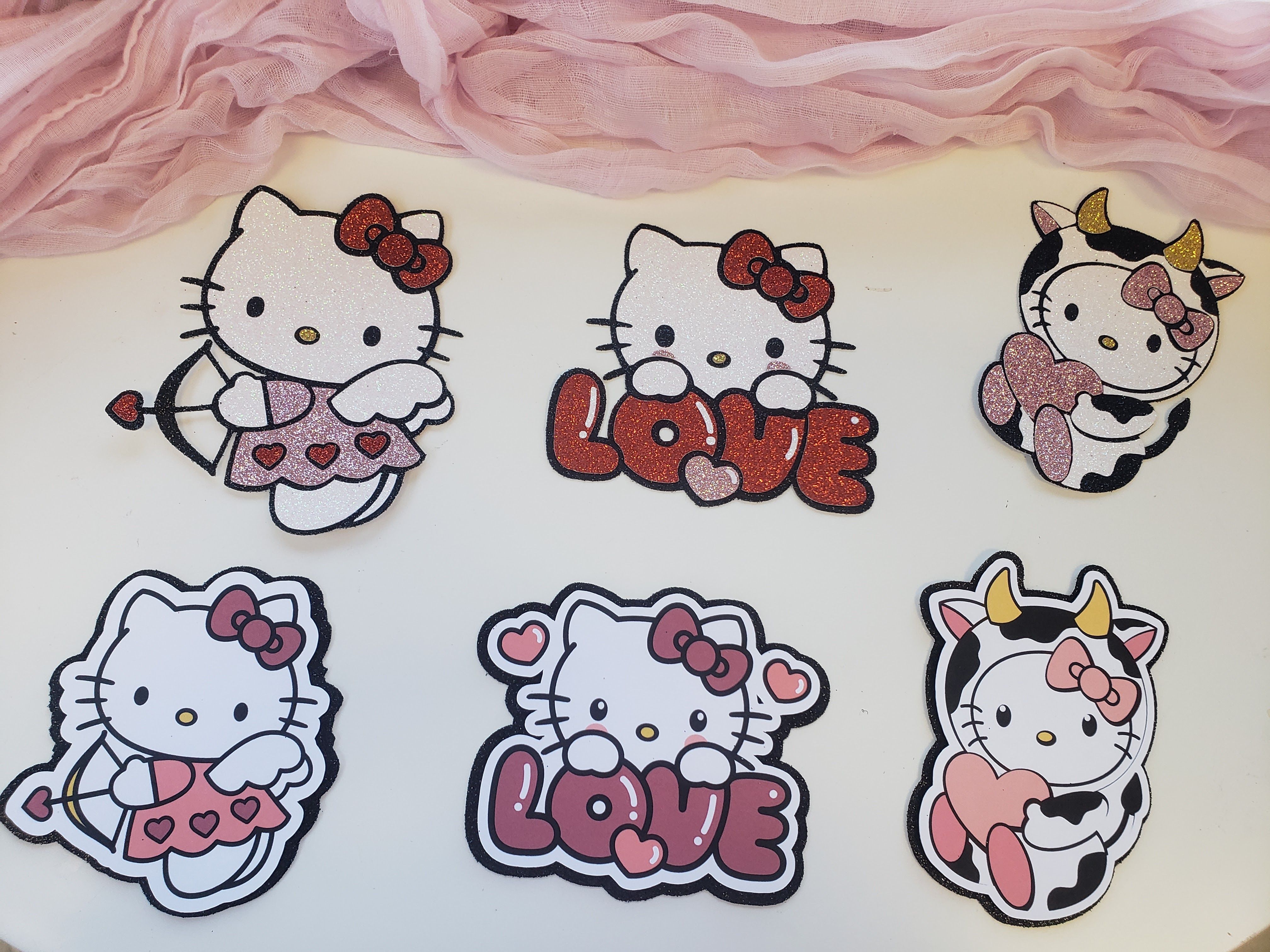 Hello Kitty Valentines toppers