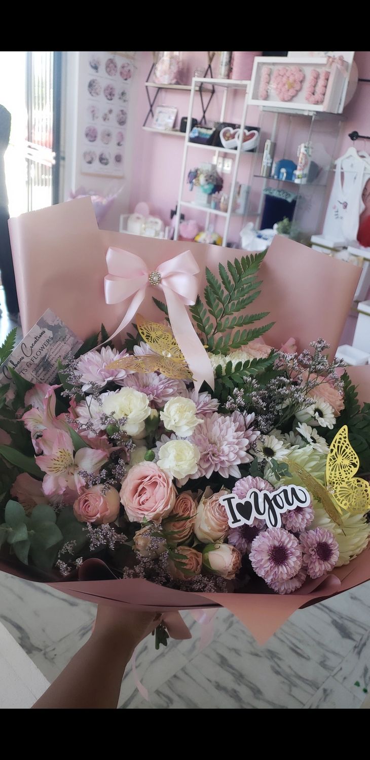 Mixed flower bouquet