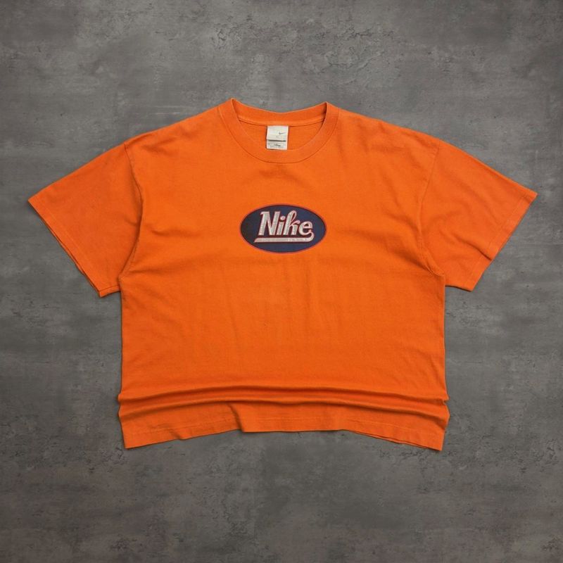Orang Nike Centre Logo Print T-shirt