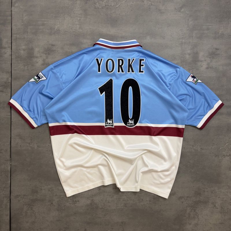 1997/98 Aston Villa Away Shirt 'Yorke 10'