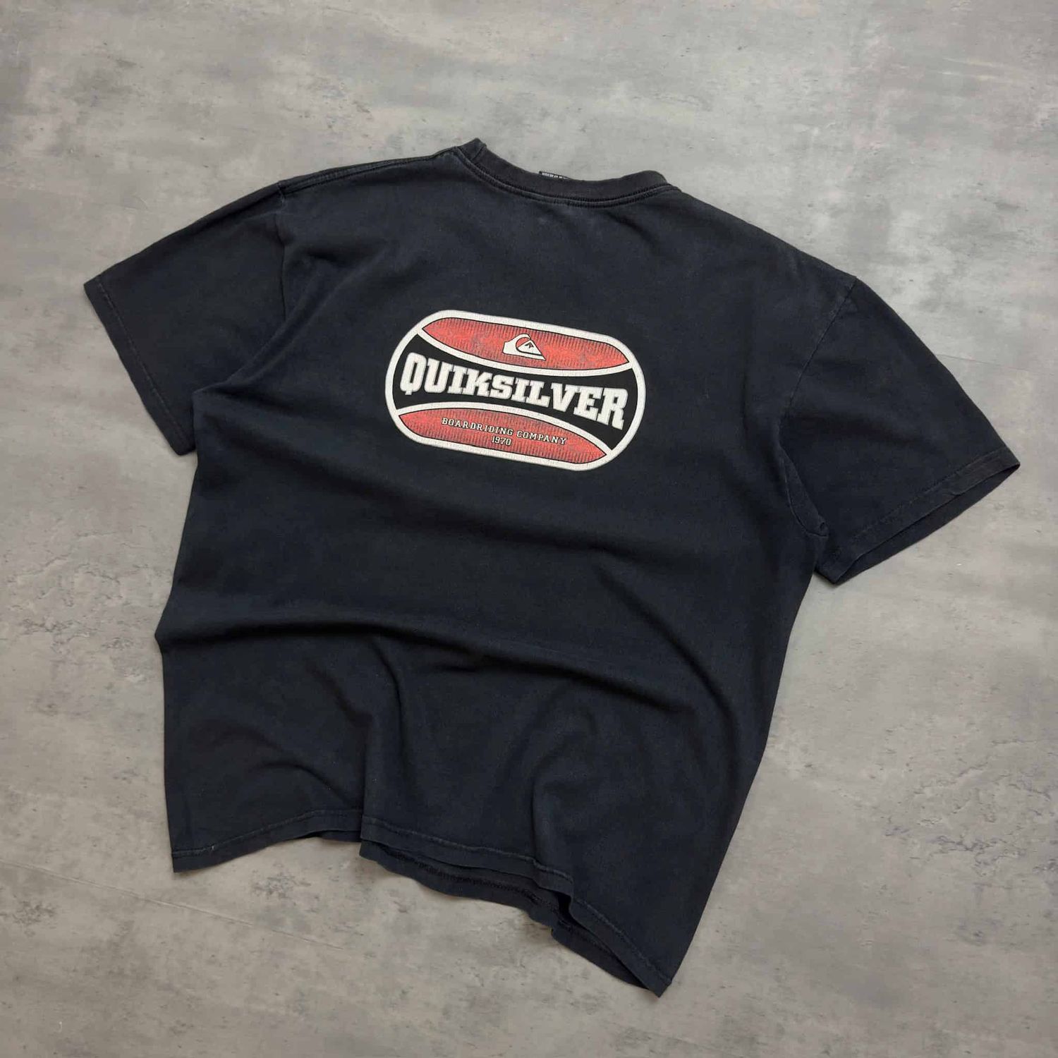 Black and Red Quiksilver T-shirt