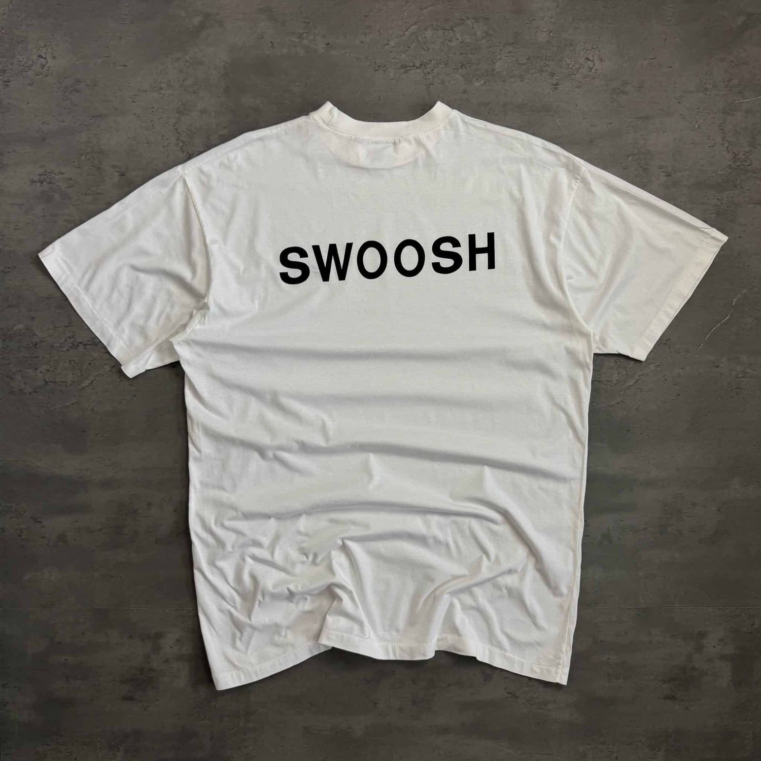 90s White Nike &quot;Swoosh&quot; T-shirt