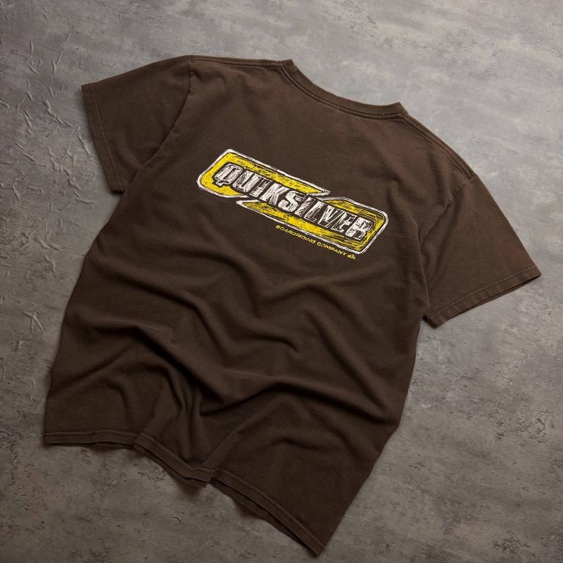 Brown and Gold Quiksilver Graphic T-shirt