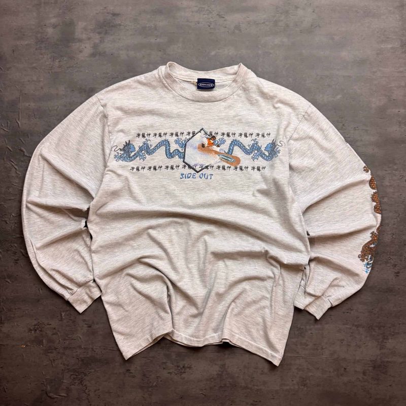 90s Side Out Graphic T-shirt