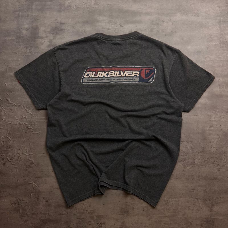 00s Grey Quiksilver Graphic T-shirt