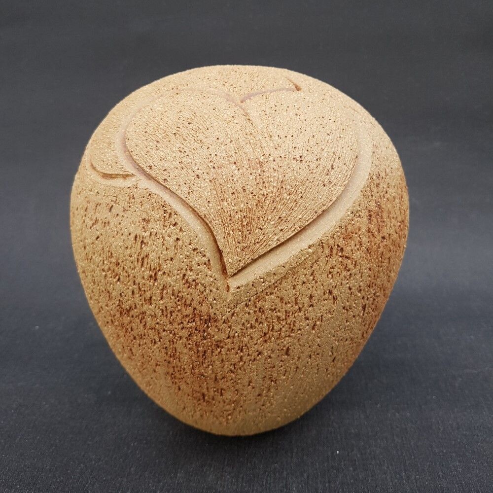 Kinderurne Herz holzfarben