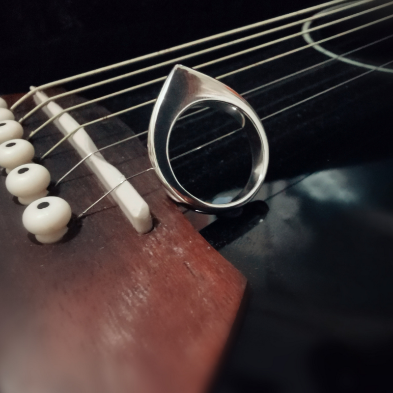 Silver Plectrum Ring