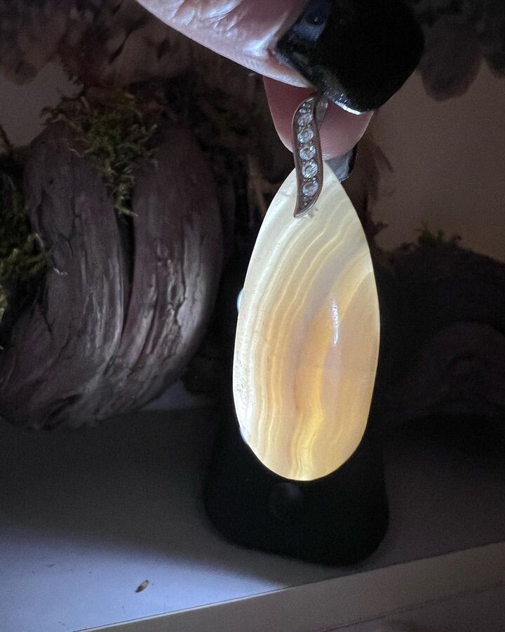 ​Pendentif aragonite blanche