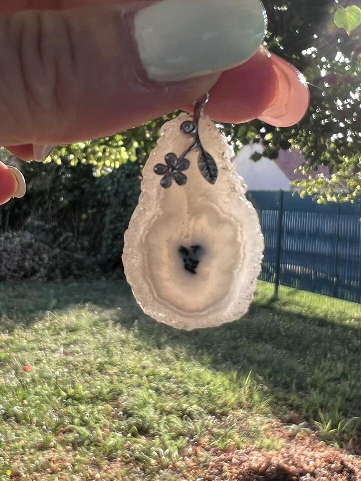 ​Pendentif en quartz solaire