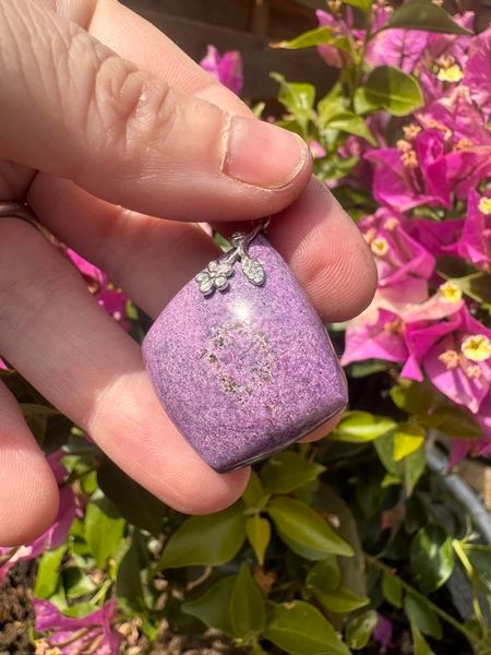 ​Pendentif en stichtite