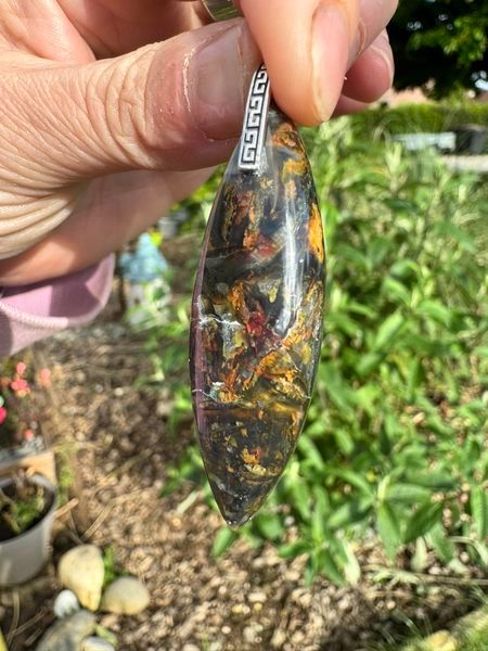 ​Pendentif en calcédoine cuprifere(
