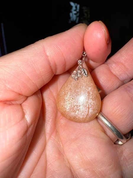​Pendentif en amazonite peche