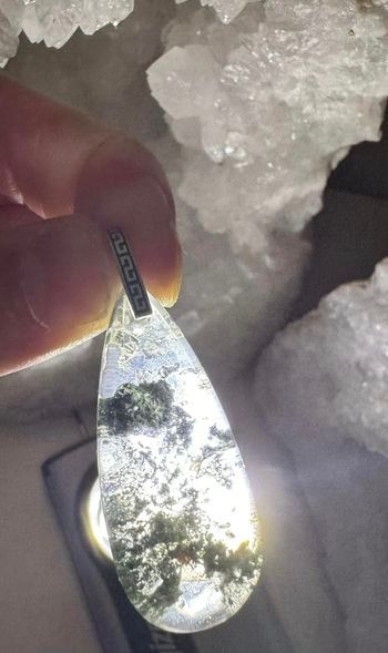 ​Pendentif en quartz lodolite