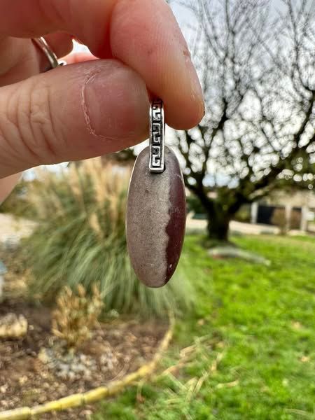 ​Pendentif en shiva lingam