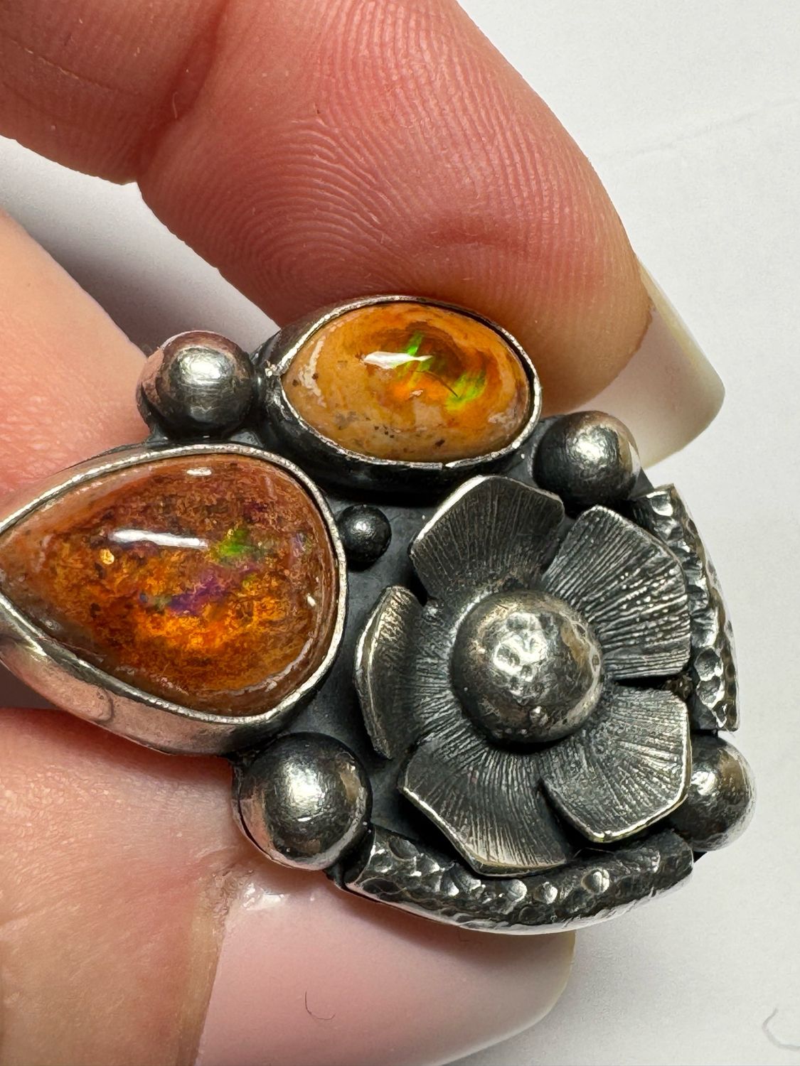 Bague en argent et opales cantera