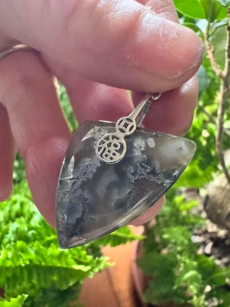 ​Pendentif en superbe marcassite