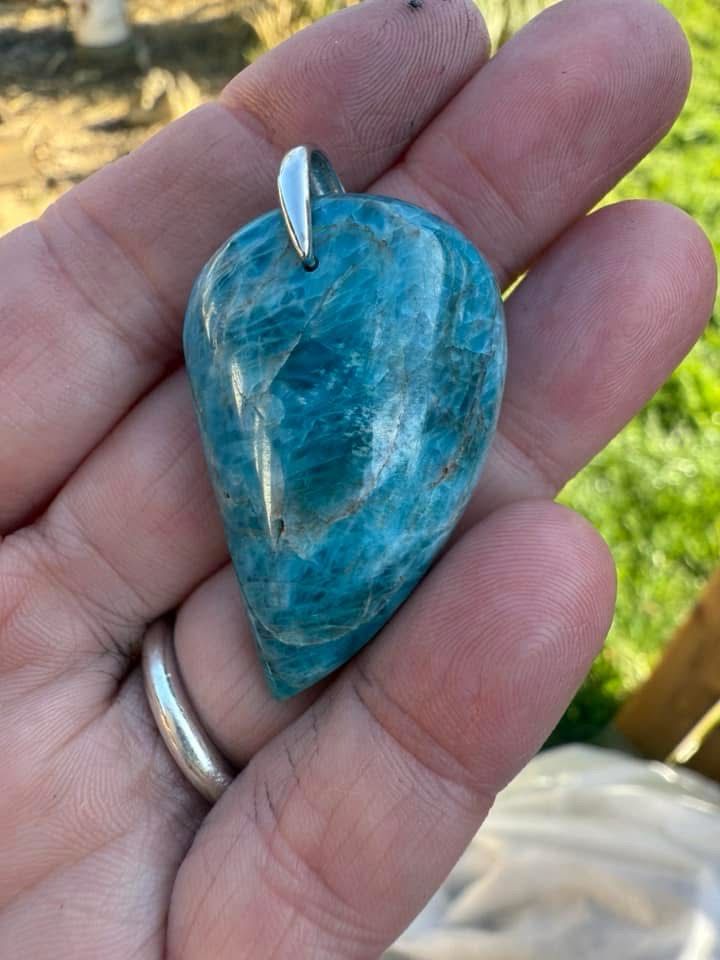 Pendentif en apatite du Brésil