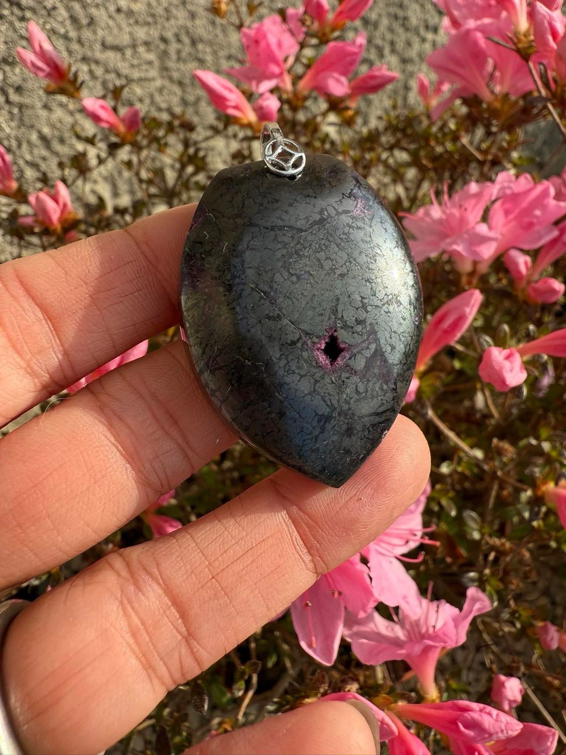 Pendentif en kammererite