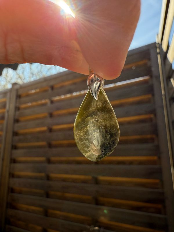 Pendentif en tourmaline verte
