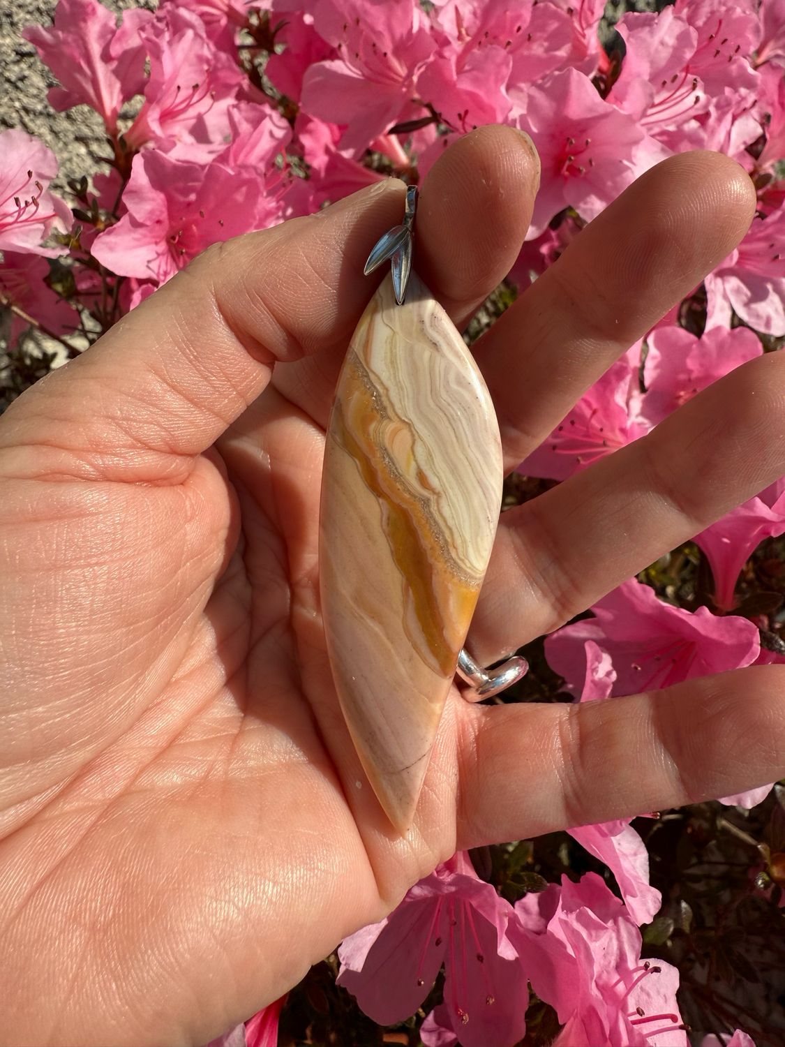 Pendentif en dolomite