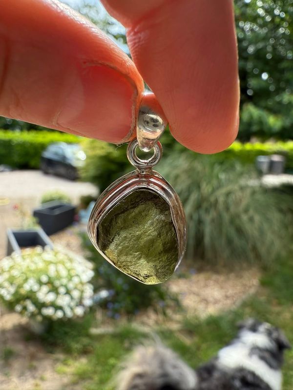 Pendentif en moldavite