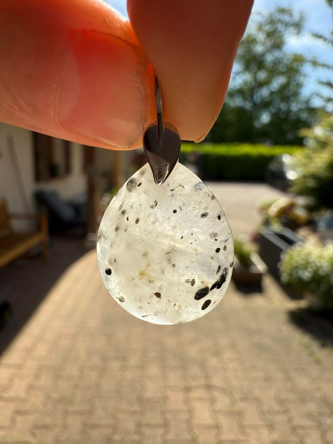 Pendentif en quartz à inclusions de mica