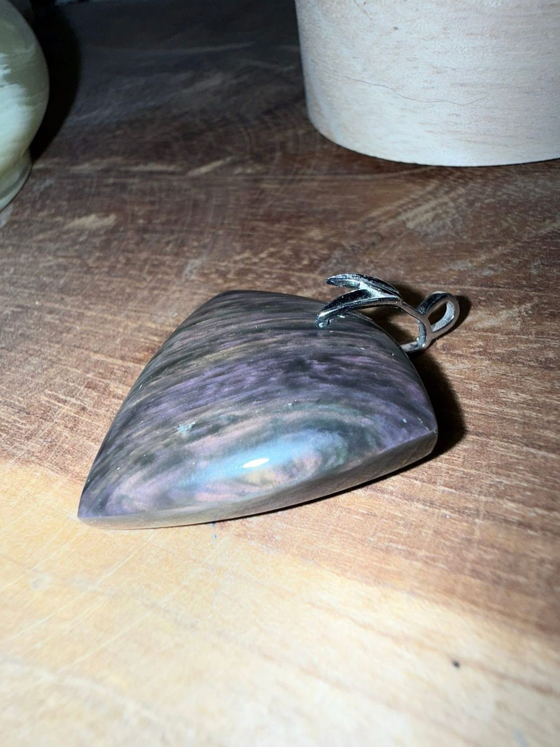 Pendentif en obsidienne mantahuichol