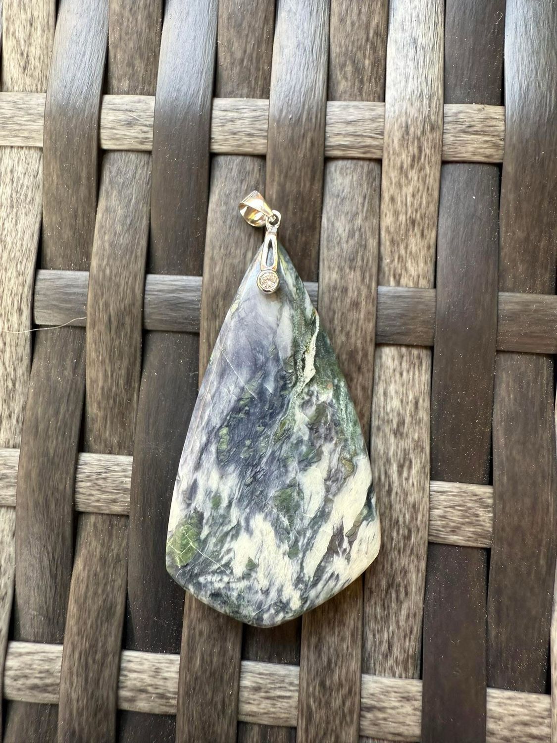Pendentif en smaragdite