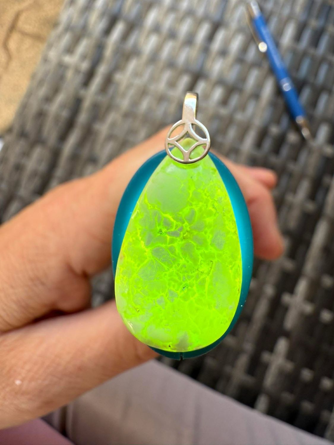 Pendentif en chrsoprase citron