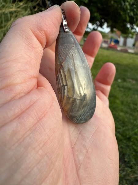 ​Pendentifs en lithophyse