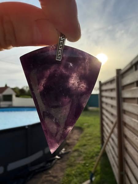 ​Pendentif en lepidolite