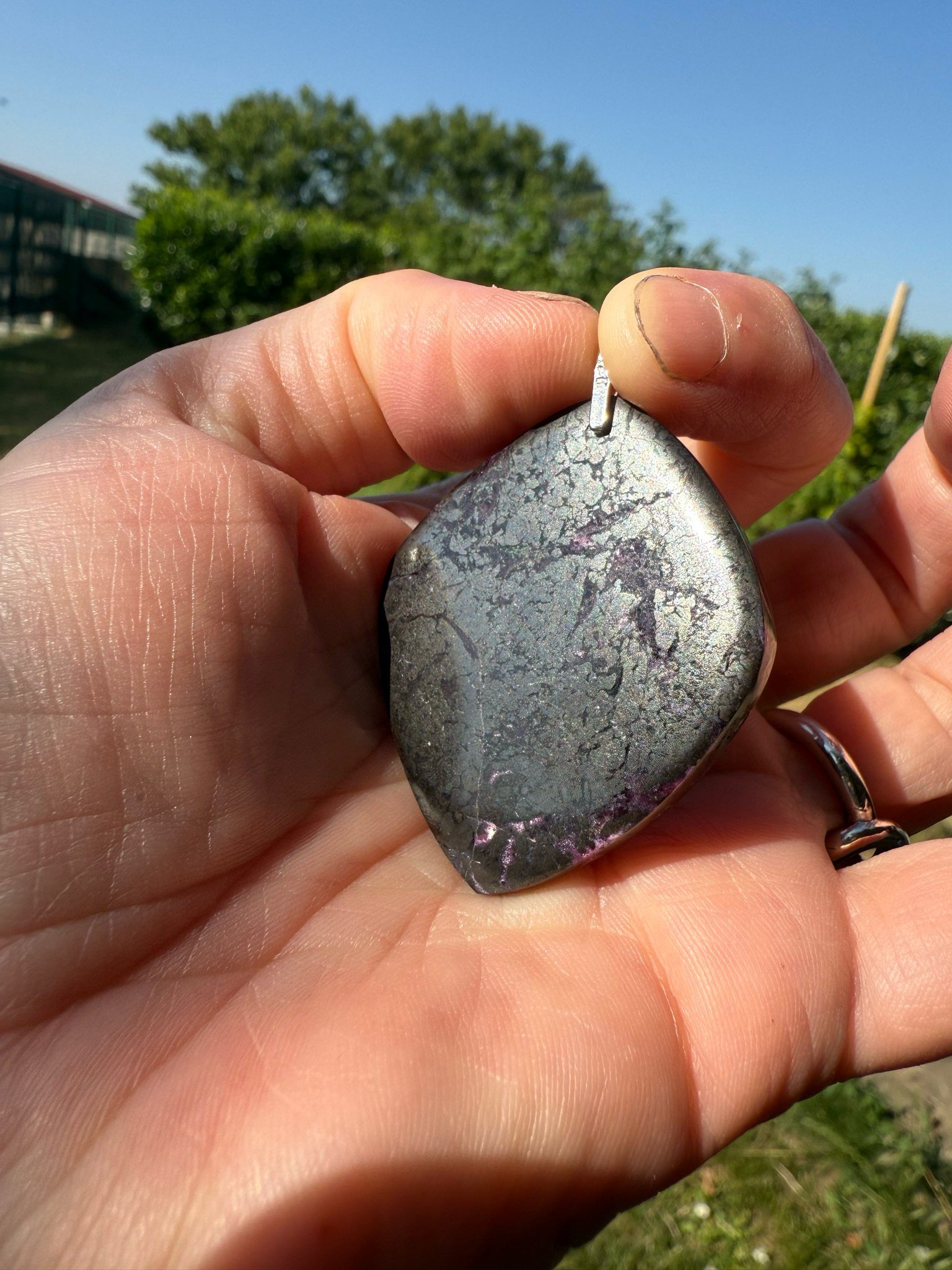Pendentif en kammererite