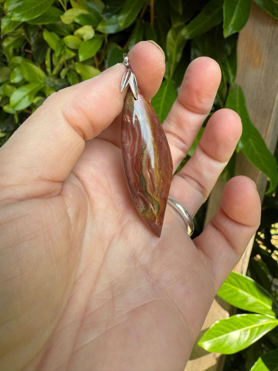 Pendentif en jaspe rubané