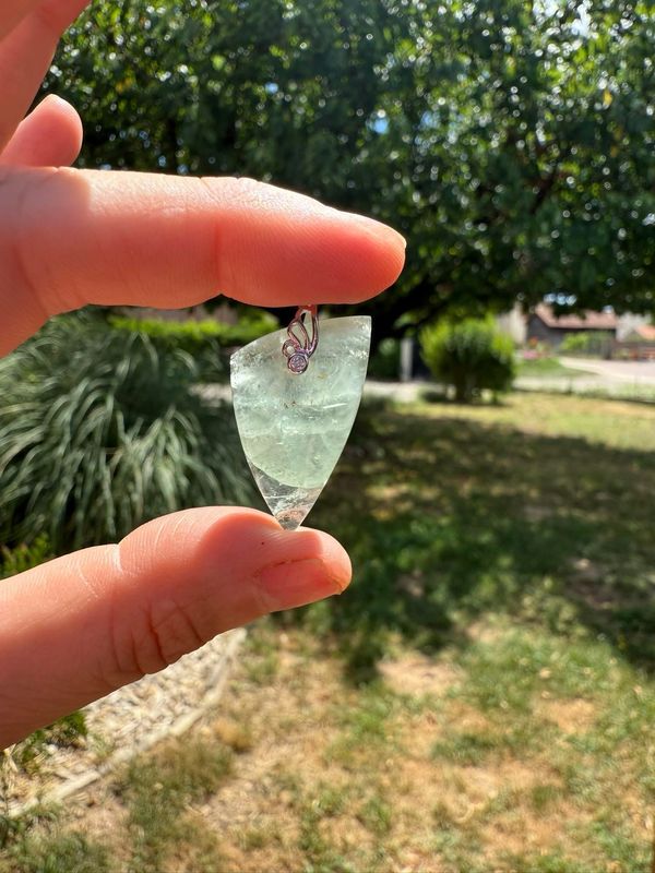 Pendentif en calcite verte