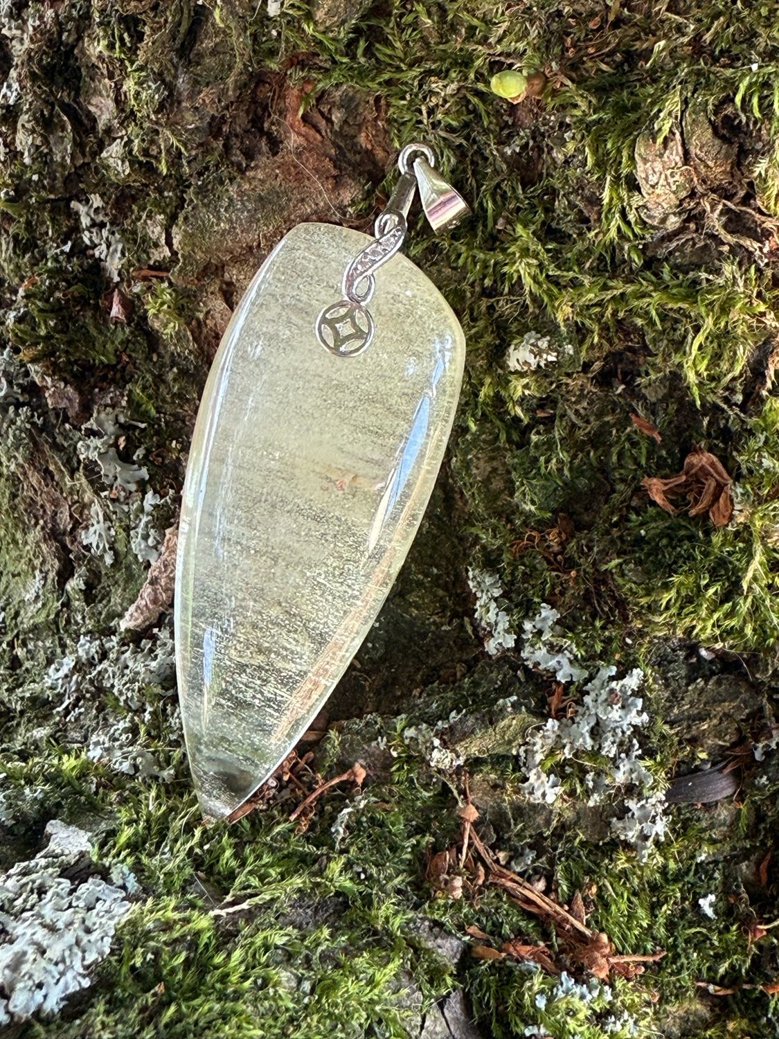 Pendentif en verre lybique