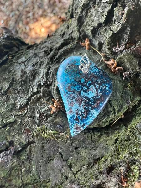 ​Pendentif en shattuckite