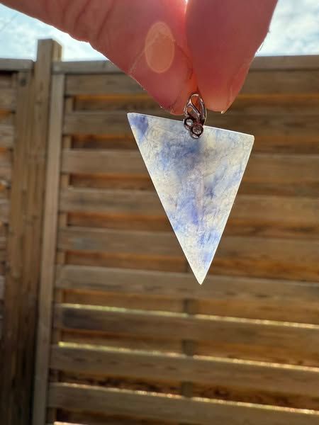 ​Pendentif en Aventurine bleue
