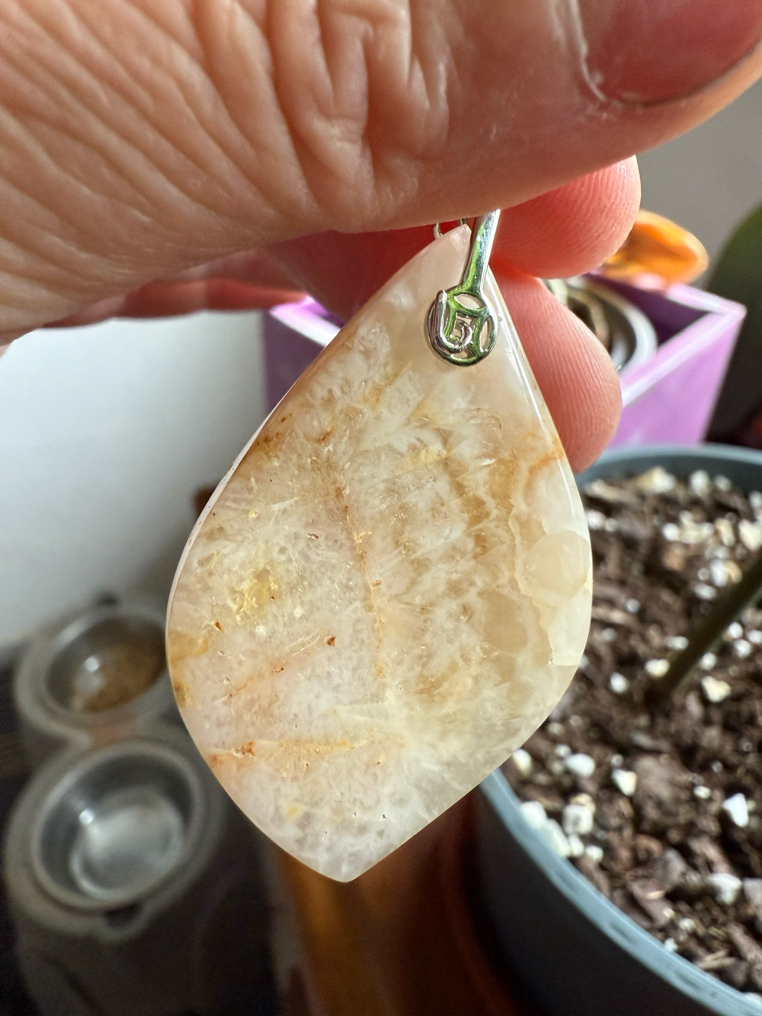 Pendentif en quartz de Bretagne