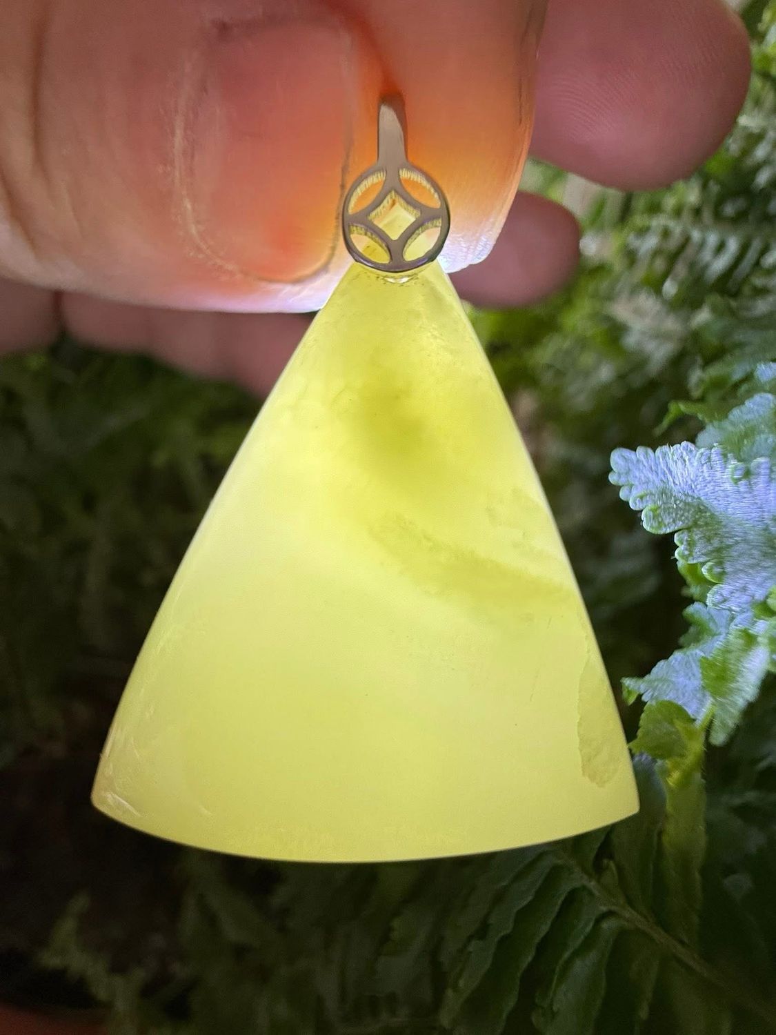 Pendentif en onyx vert