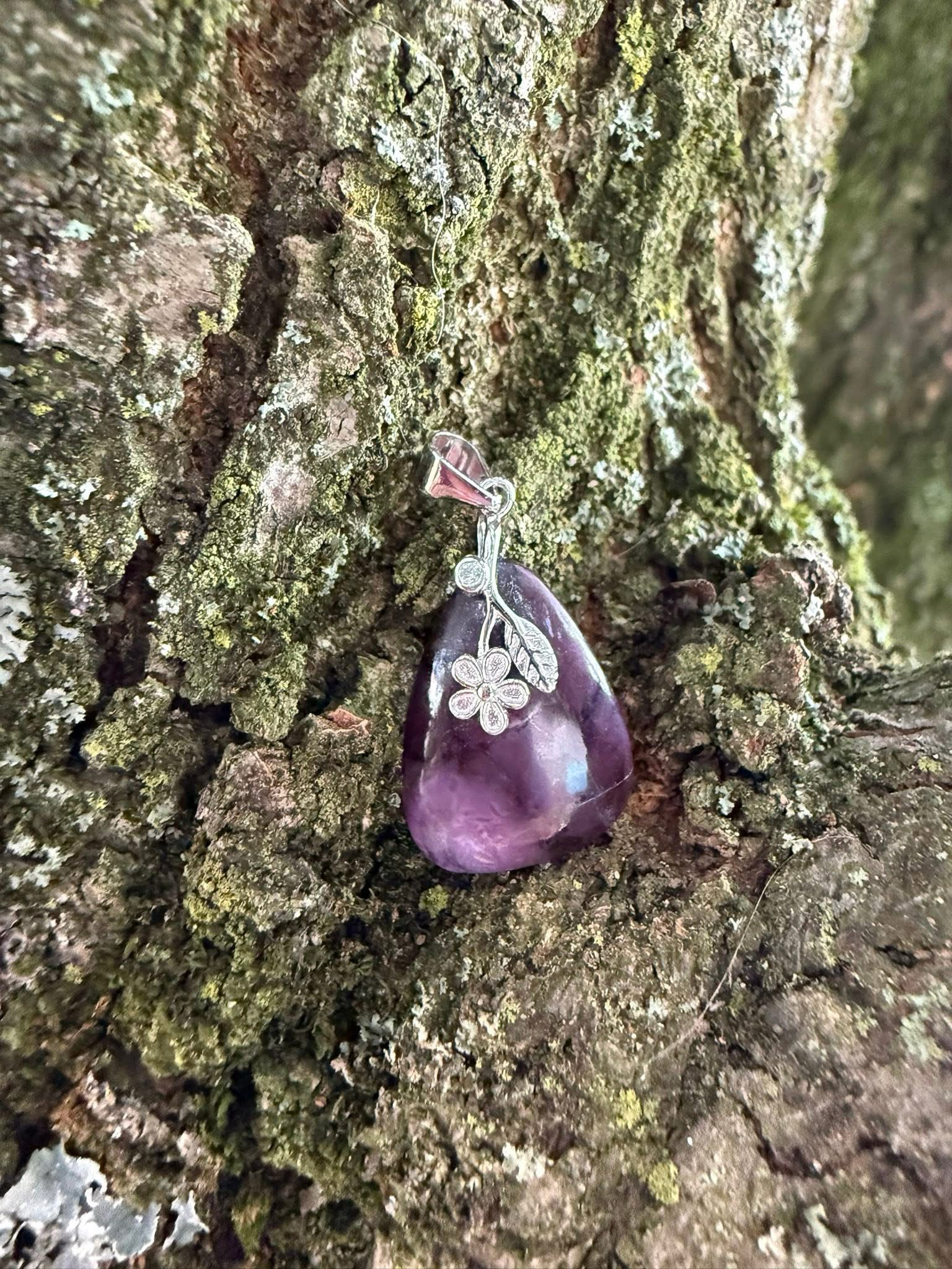 Pendentif en sugilite