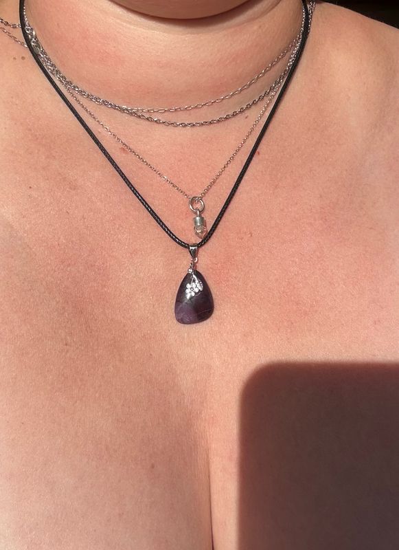 Pendentif en sugilite