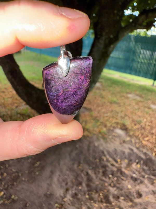 Pendentif en purpurite
