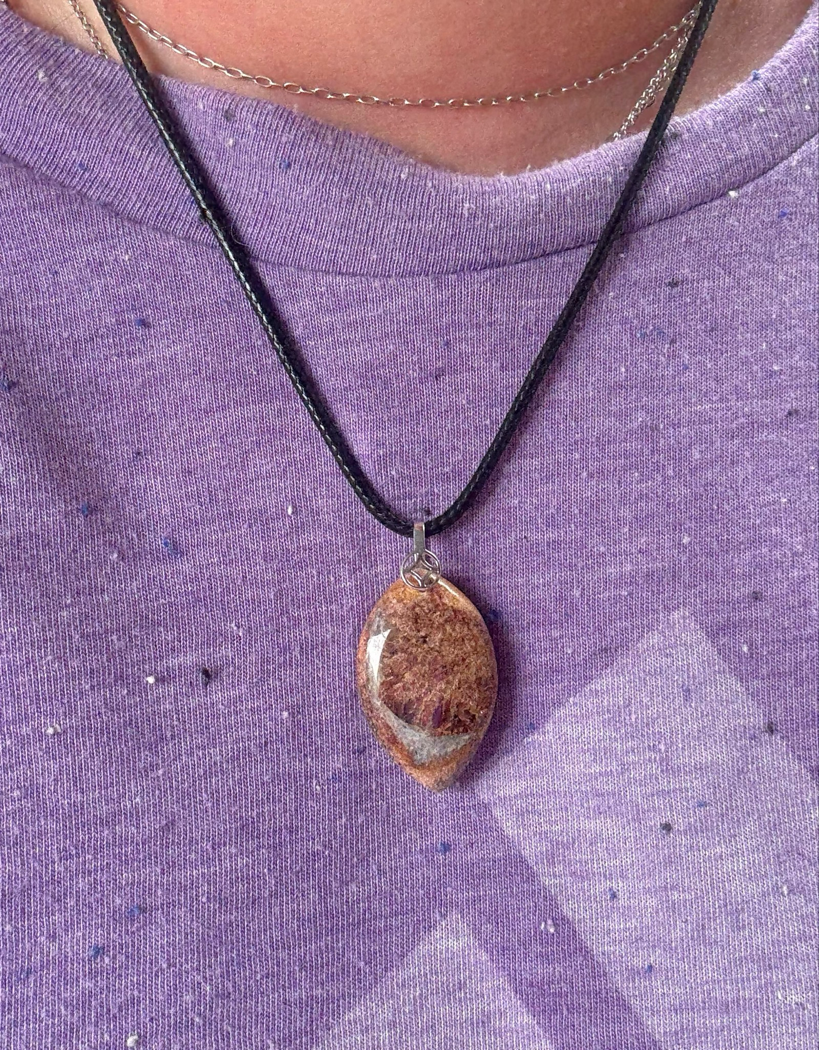 Pendentif en grenat almandin