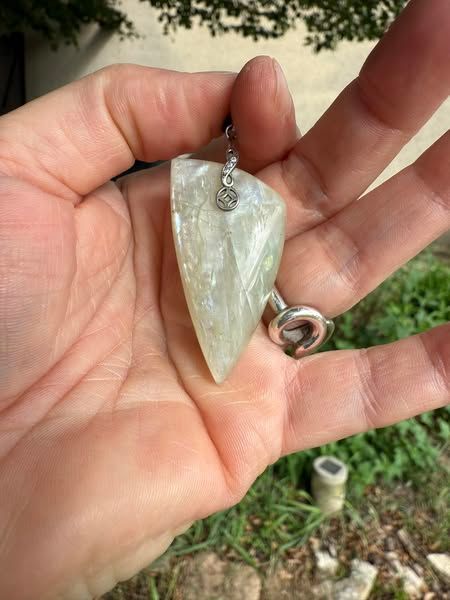 ​Pendentif en garniérite