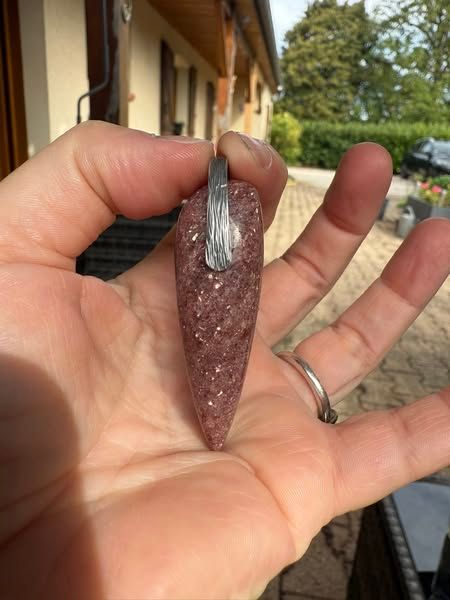 ​Pendentif en aventurine rouge