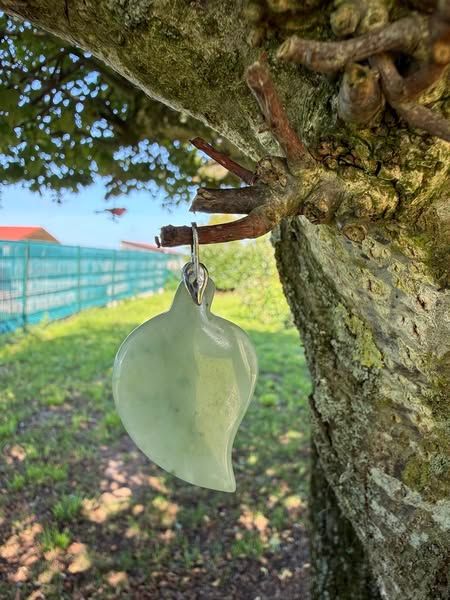 ​Pendentif en Aventurine verte