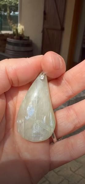 ​Pendentif en garniérite
