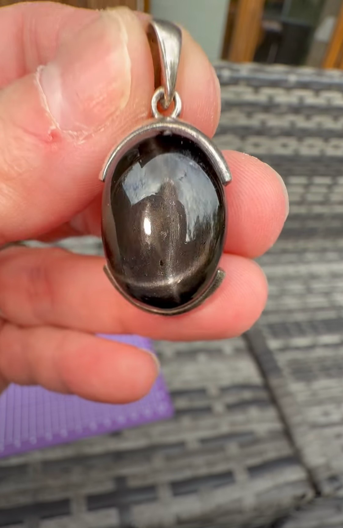 Pendentif en diopside étoilée