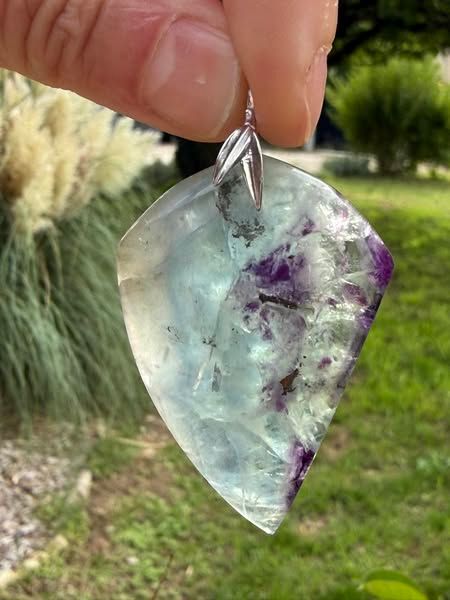 ​Pendentif en fluorite