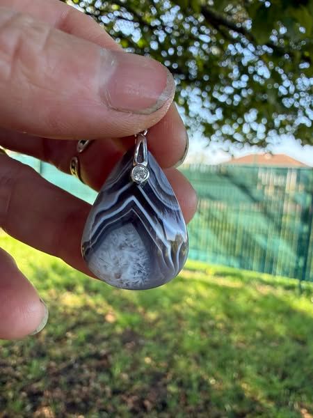 Pendentif en agate du bostwana Pendentif en agate du bostwana